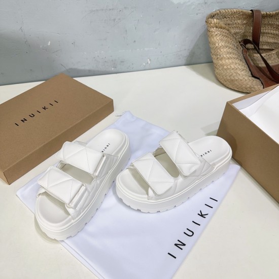 Inuikii Slippers Collection
Women 35-40

