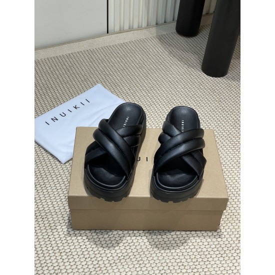 Inuikii Slippers Collection
Women 35-40
