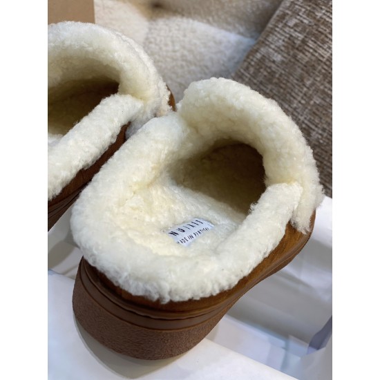Inuikii Slippers Collection
Women 35-40
