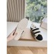 Inuikii Slippers Collection
Women 35-40

