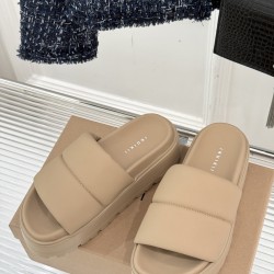 Inuikii Slippers Collection
Women 35-40
