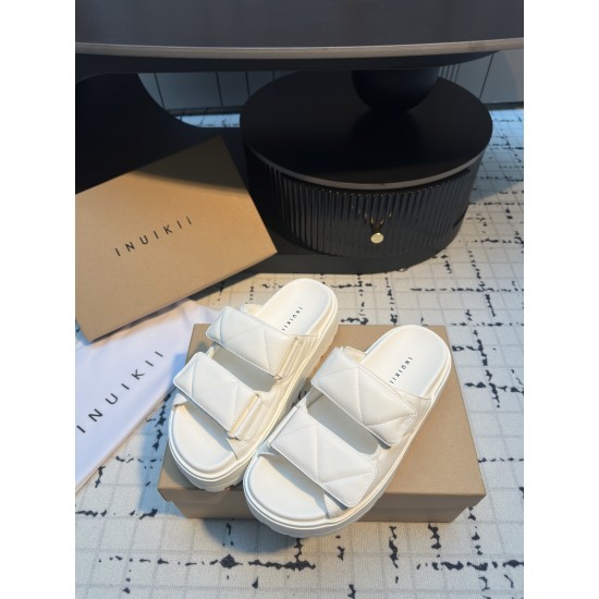 Inuikii Slippers Collection
Women 35-40

