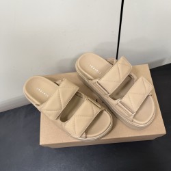 Inuikii Slippers Collection
Women 35-40

