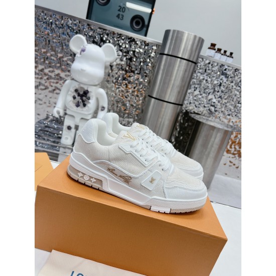 LV Casual Shoes Top Quality
Women 35-41
Men 39-45