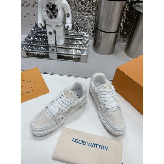 LV Casual Shoes Top Quality
Women 35-41
Men 39-45