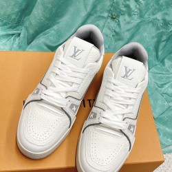 LV Casual Shoes Top Quality
Women 35-41
Men 39-45
