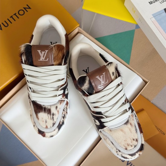 LV Casual Shoes Top Quality
Women 35-41
Men 39-45