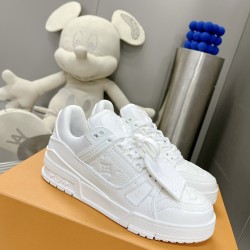 LV Casual Shoes Top Quality
Women 35-41
Men 39-45
