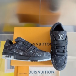 LV Casual Shoes Top Quality
Women 35-41
Men 39-45