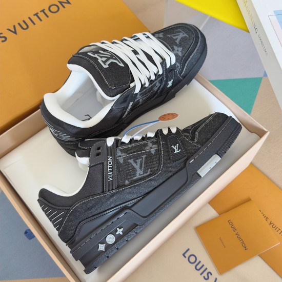 LV Casual Shoes Top Quality
Women 35-41
Men 39-45
