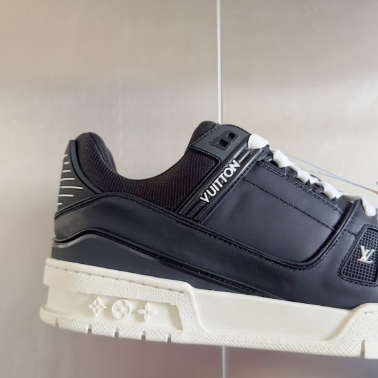 LV Casual Shoes Top Quality
Women 35-41
Men 39-45