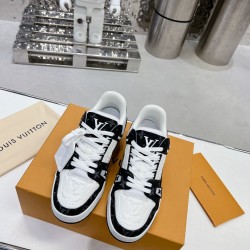 LV Casual Shoes Top Quality
Women 35-41
Men 39-45
