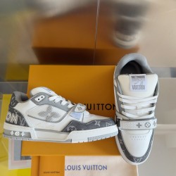 LV Casual Shoes Top Quality
Women 35-41
Men 39-45