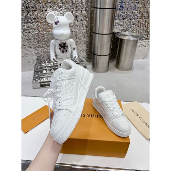 LV Casual Shoes Top Quality
Women 35-41
Men 39-45