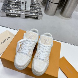 LV Casual Shoes Top Quality
Women 35-41
Men 39-45