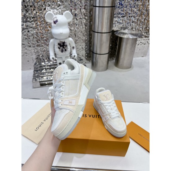 LV Casual Shoes Top Quality
Women 35-41
Men 39-45