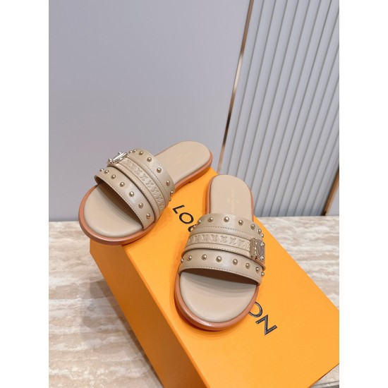LV slippers