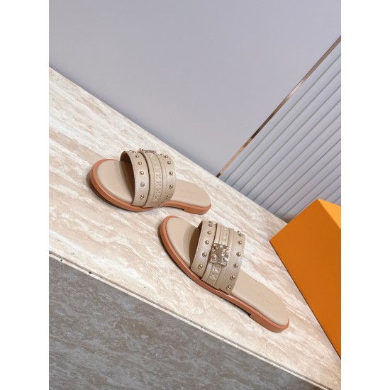 LV slippers