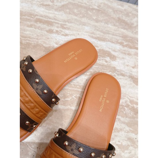 LV slippers