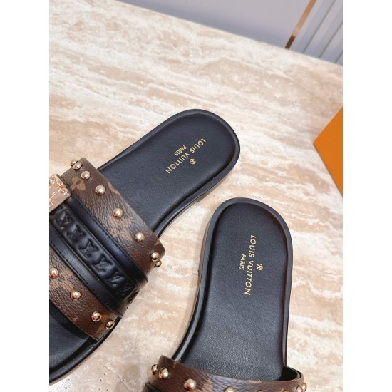 LV slippers