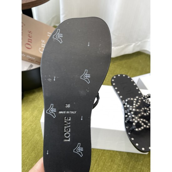 Loewe slippers