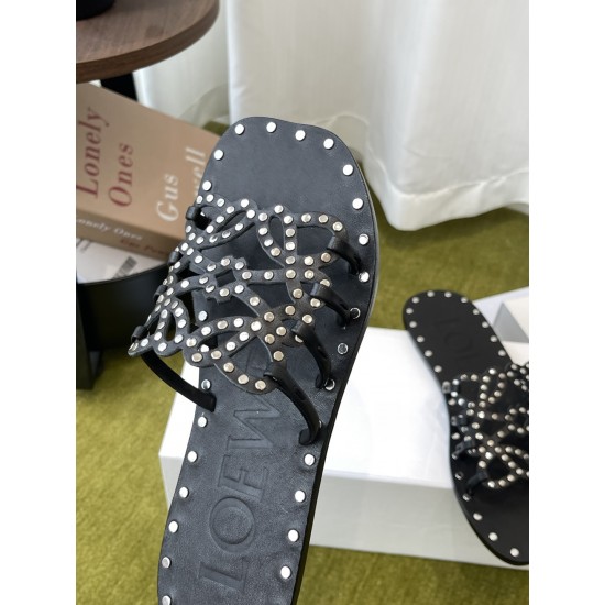 Loewe slippers