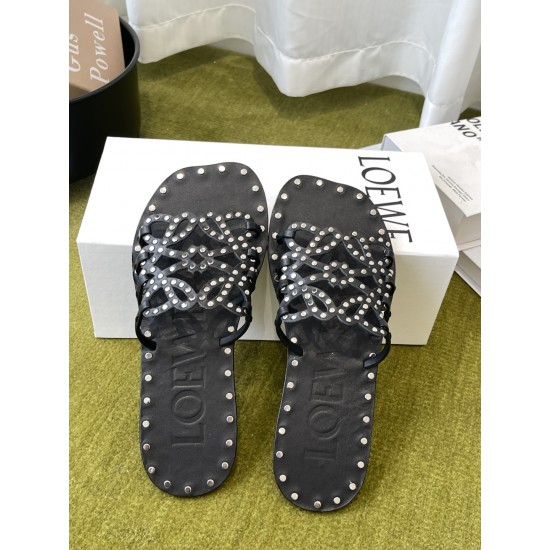 Loewe slippers