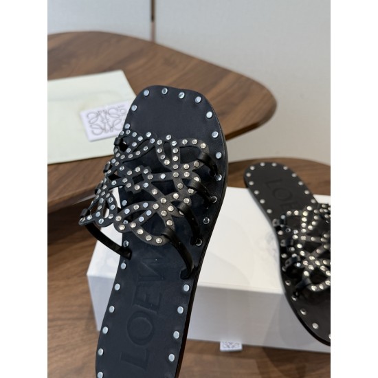 Loewe slippers