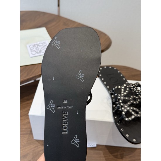 Loewe slippers