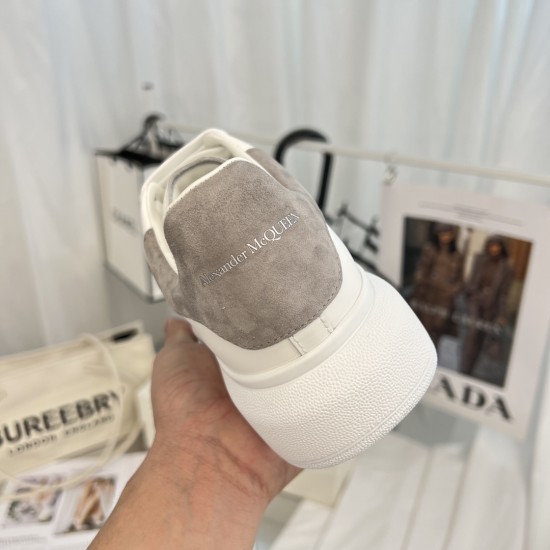 McQueen Casual Shoes Top Quality
Women 35-41
Men 39-45
