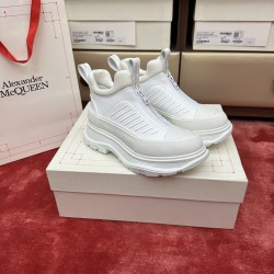McQueen Casual Shoes Top Quality
Women 35-41
Men 39-45