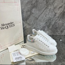 McQueen Casual Shoes Top Quality
Women 35-41
Men 39-45