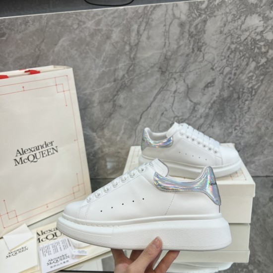McQueen Casual Shoes Top Quality
Women 35-41
Men 39-45