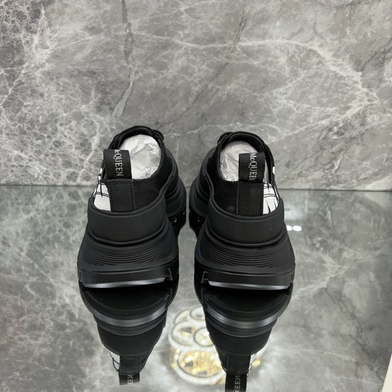 McQueen Casual Shoes Top Quality
Women 35-41
Men 39-45
