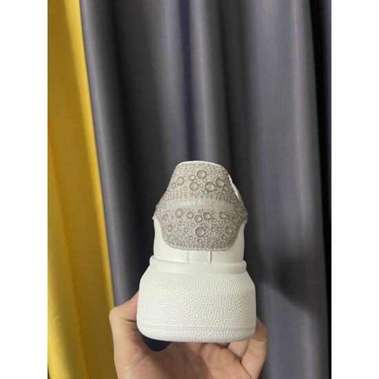 McQueen Casual Shoes Top Quality
Women 35-41
Men 39-45