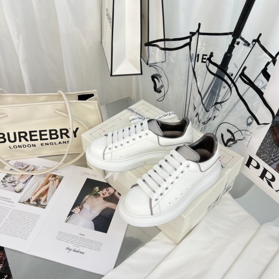McQueen Casual Shoes Top Quality
Women 35-41
Men 39-45