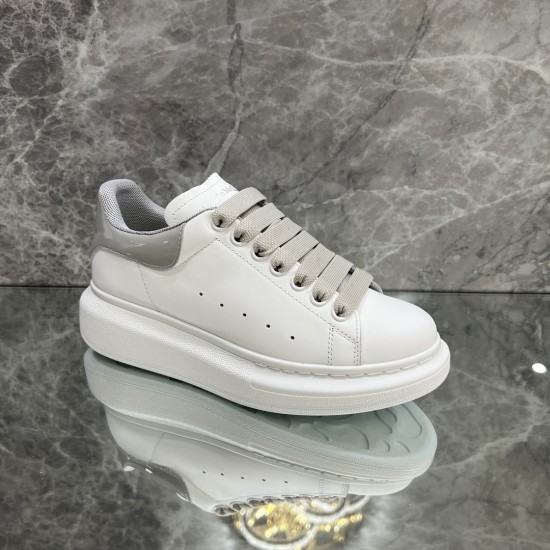 McQueen Casual Shoes Top Quality
Women 35-41
Men 39-45