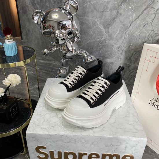 McQueen Casual Shoes Top Quality
Women 35-41
Men 39-45