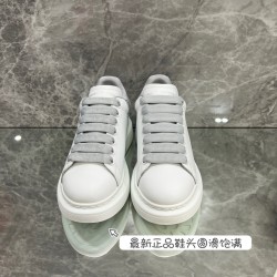 McQueen Casual Shoes Top Quality
Women 35-41
Men 39-45