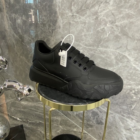 McQueen Casual Shoes Top Quality
Women 35-41
Men 39-45