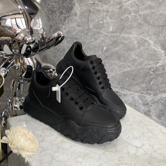 McQueen Casual Shoes Top Quality
Women 35-41
Men 39-45