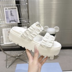 Prada Fashion Shoes High Quality
Women 35-41