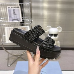 Prada Fashion Shoes High Quality
Women 35-41