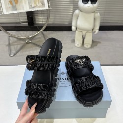 Prada Fashion Shoes High Quality
Women 35-41