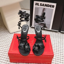 Rᴇɴᴇ Cᴀᴏᴠɪʟʟᴀ Heels Best Quality
Women 35-41
