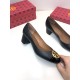 Tory Burch Shoes High Quality
Women 35-41