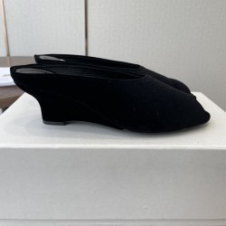 Toteme Slippers