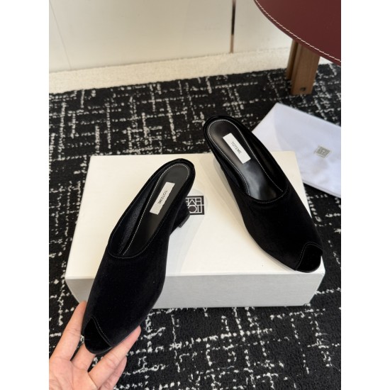 Toteme Slippers