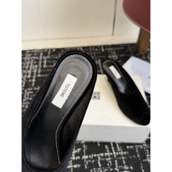 Toteme Slippers