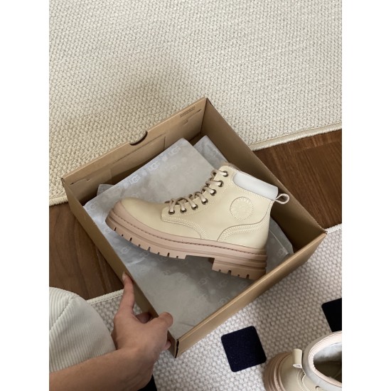 Ugg Shoes Top Quality
Women 35-41